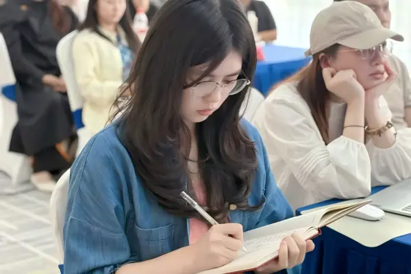 Empowering the New Journey of Foreign Trade, Empowering the New Journey of Foreign Trade,