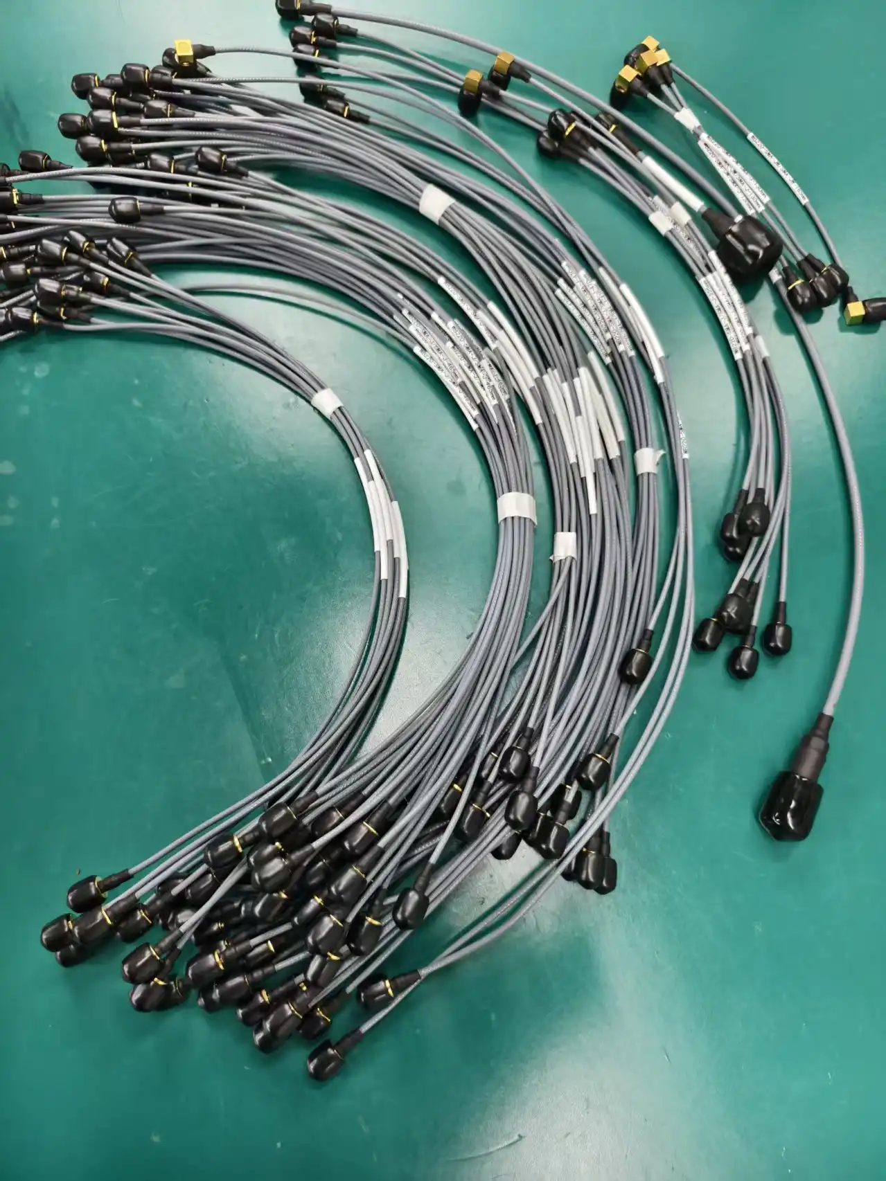 SMA-to-SMA RF extension cable